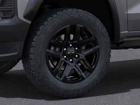 New 2025 Chevrolet Colorado Trail Boss w/ Midnight Edition image 9