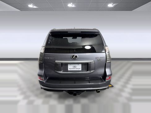 Used 2023 Lexus GX 460 Luxury w/ Sport Design Package AWD/4WD image 10