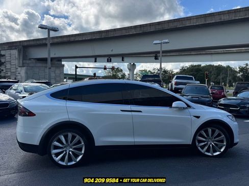 Used 2017 Tesla Model X 75D AWD/4WD image 9