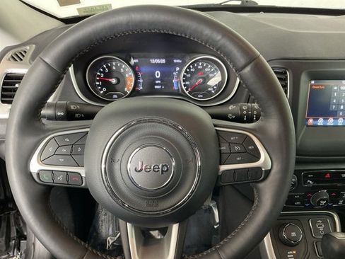 Used 2018 Jeep Compass Latitude w/ Popular Equipment Group image 16