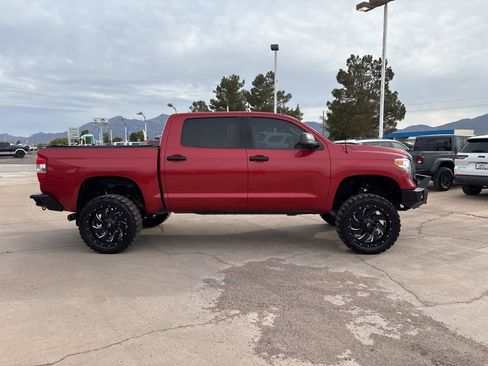 Used 2014 Toyota Tundra SR5 w/ SR5 Upgrade Package AWD/4WD image 4