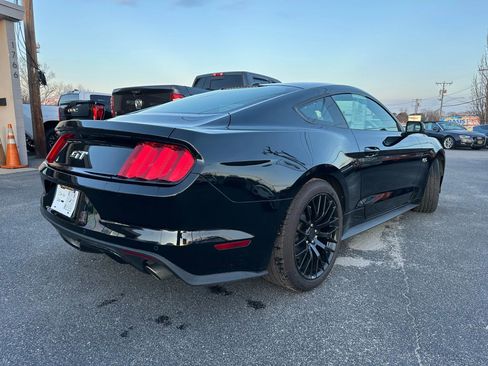 Used 2017 Ford Mustang GT Premium w/ GT Performance Package image 3