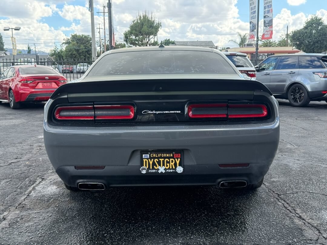 Used 2018 Dodge Challenger SXT Plus RWD image 5