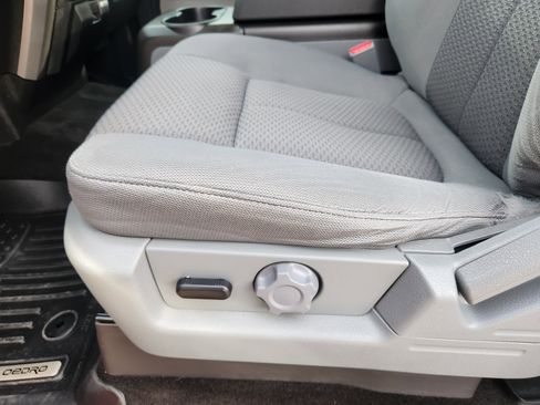 Used 2013 Ford F150 XLT w/ Luxury Equipment Group image 24