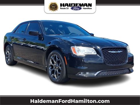 Used 2017 Chrysler 300 S AWD/4WD image 1