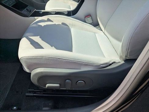 New 2025 Hyundai Kona SEL image 4