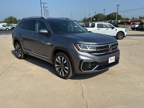 Used 2022 Volkswagen Atlas SEL Premium image 7