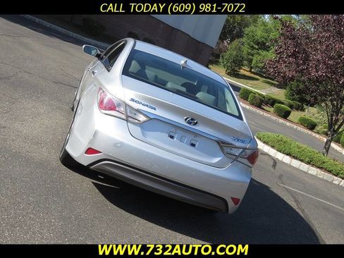 Used 2011 Hyundai Sonata Hybrid image 26