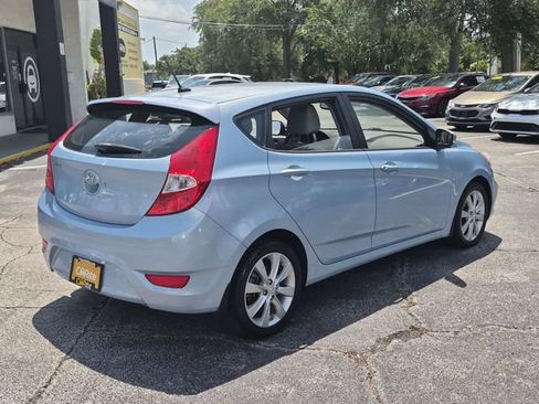 Used 2013 Hyundai Accent SE FWD image 5