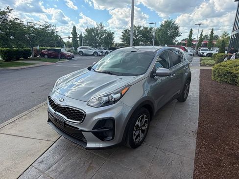 Used 2022 Kia Sportage LX FWD image 6
