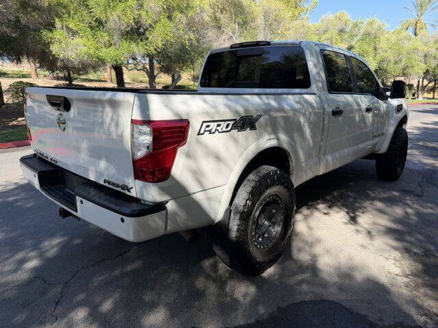 Used 2018 Nissan Titan PRO-4X AWD/4WD image 5