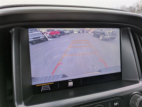 Used 2019 Chevrolet Colorado LT image 23