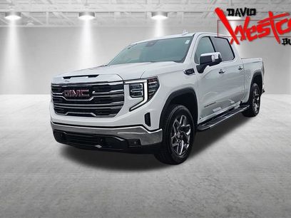 New 2026 GMC Sierra 1500 SLT w/ SLT Premium Package
