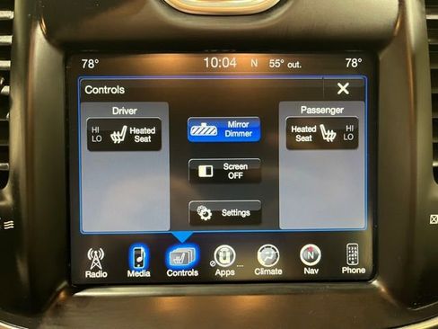 Used 2016 Chrysler 300 Limited w/ Driver Convenience Group AWD/4WD image 34