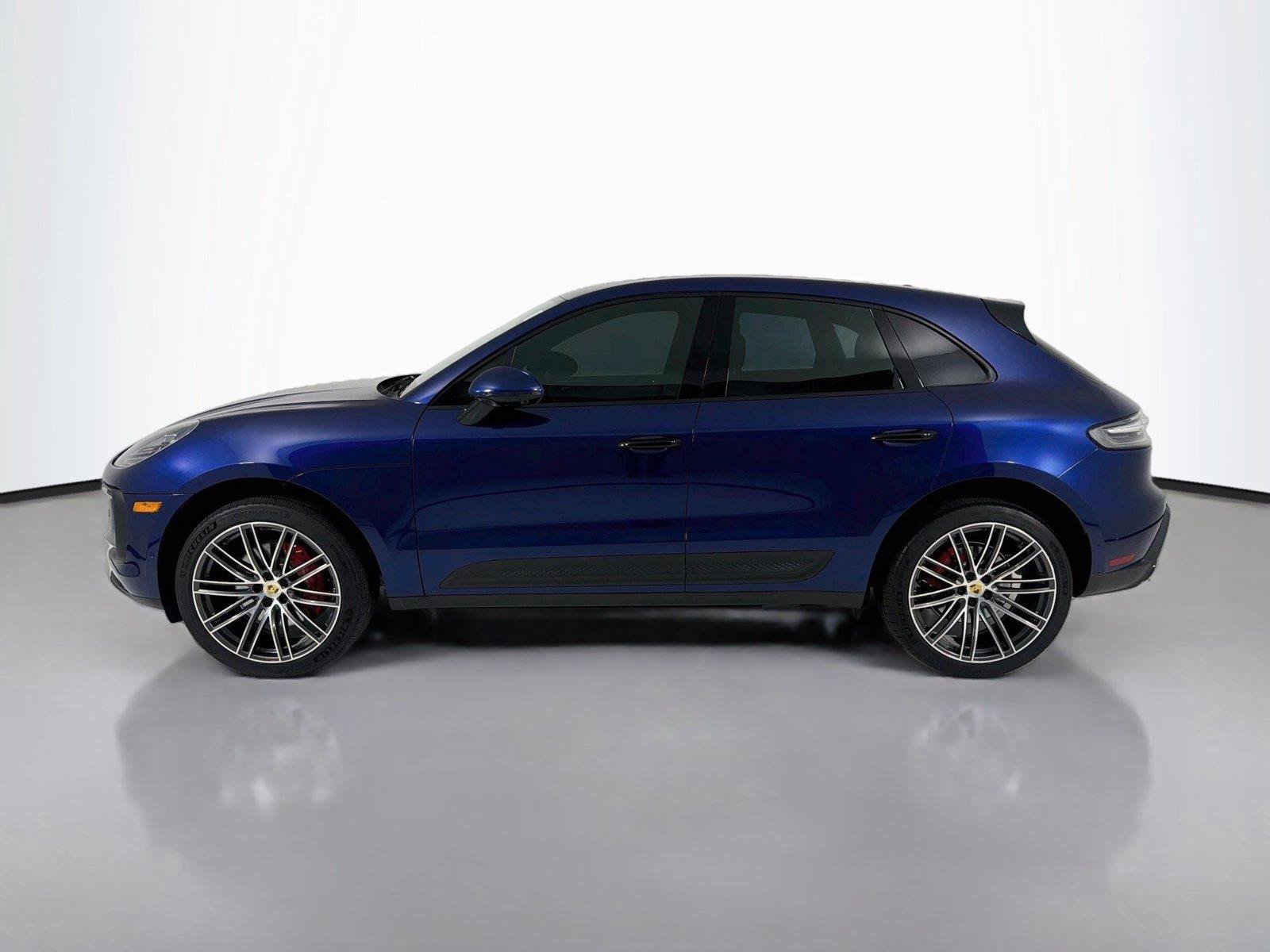 Certified 2023 Porsche Macan S AWD/4WD image 2