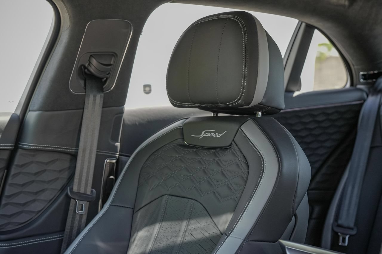 Certified 2025 Bentley Flying Spur Plug-In Hybrid AWD/4WD image 24