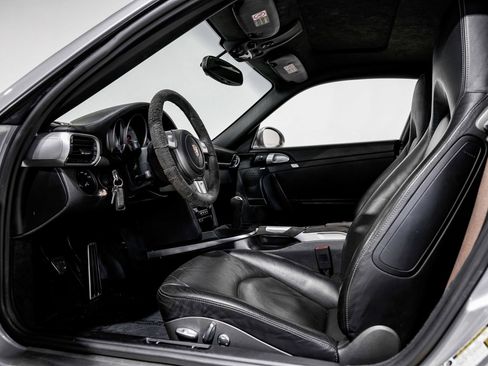 Used 2009 Porsche 911 Carrera S RWD image 15