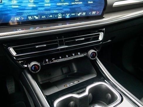 New 2026 Chevrolet Traverse High Country FWD image 31