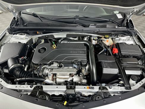 Used 2021 Chevrolet Malibu LT FWD image 30
