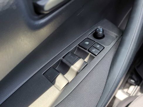Used 2023 Toyota Corolla LE FWD image 14