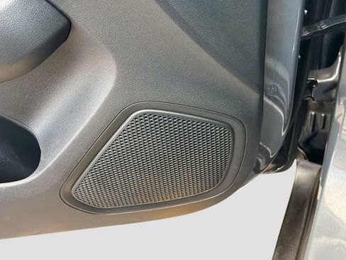 Certified 2024 Hyundai Venue SEL FWD image 18