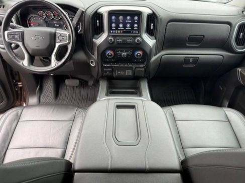 Used 2019 Chevrolet Silverado 1500 RST AWD/4WD image 17