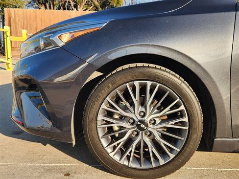 Certified 2022 Kia Forte GT-Line w/ GT-Line Premium Package image 9