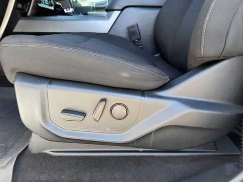 Used 2019 Ford F150 XLT w/ Equipment Group 302A Luxury AWD/4WD image 11