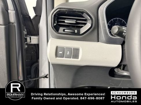 Used 2025 Honda Pilot EX-L image 15