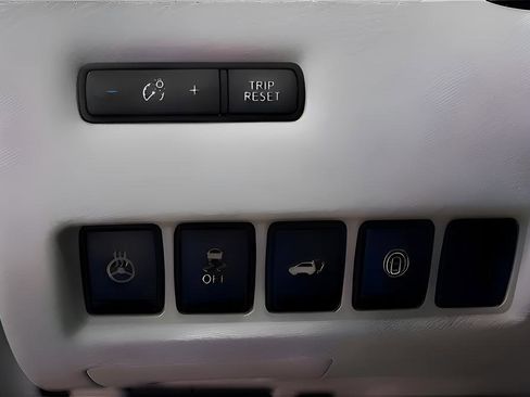 Used 2024 Nissan Murano SL FWD image 12