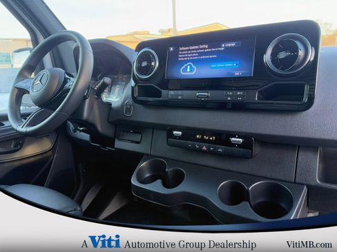 Used 2026 Mercedes-Benz Sprinter 2500 image 2