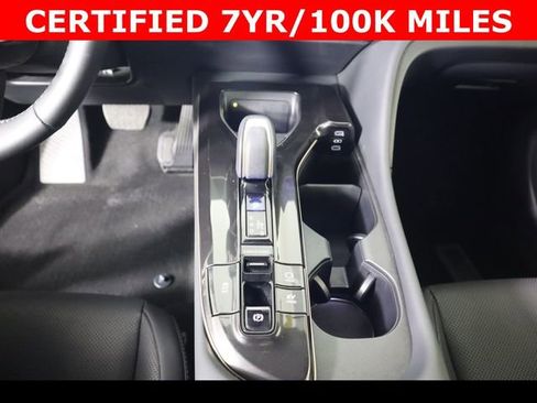 Used 2025 Toyota Crown AWD/4WD image 27