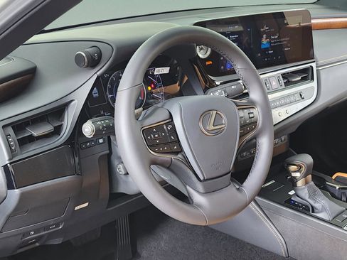 New 2025 Lexus ES 350 w/ Premium Package image 15