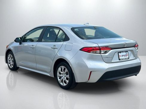 Used 2026 Toyota Corolla LE image 7