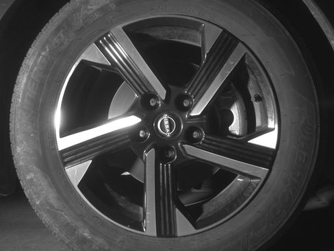 Used 2025 Nissan Sentra SV FWD image 13