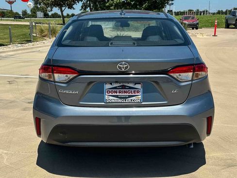 Used 2025 Toyota Corolla LE FWD image 4