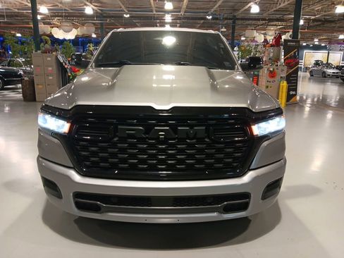 Used 2025 RAM 1500 Big Horn AWD/4WD image 3