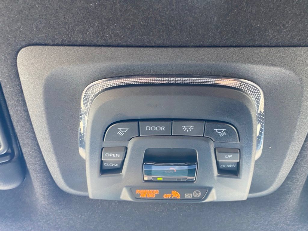 Used 2025 Toyota Corolla Cross AWD Hybrid w/ Convenience Package image 26