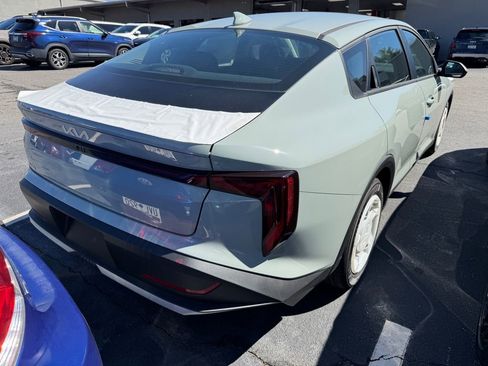 New 2026 Kia K4 LXS image 5