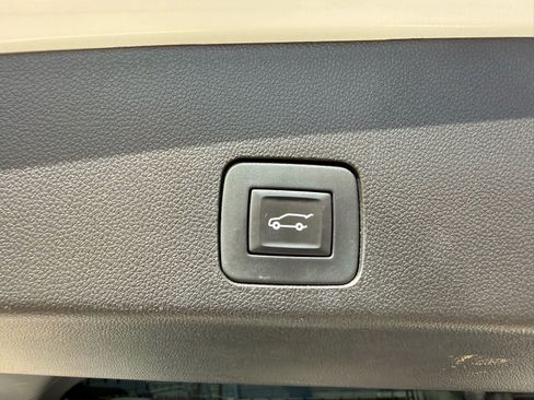 Used 2021 Buick Encore GX Select w/ Advanced Technology Package image 40