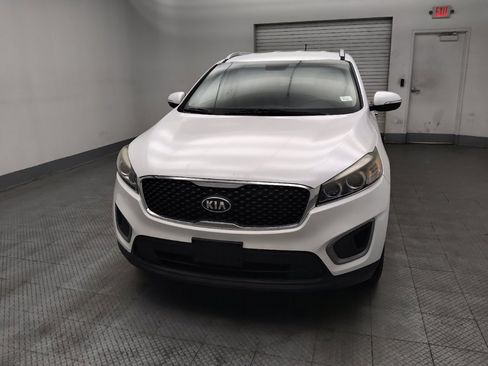 Used 2017 Kia Sorento FWD image 15