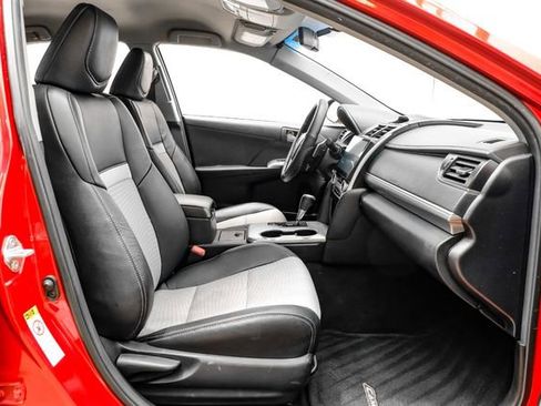 Used 2012 Toyota Camry SE FWD image 33