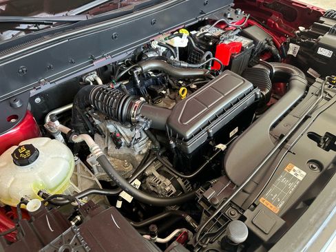 Used 2025 Ford Bronco Sport Outer Banks w/ Outer Banks Tech Package+ AWD/4WD image 16