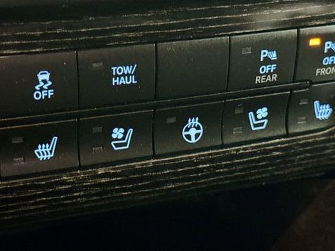 Used 2016 RAM 1500 Limited image 21