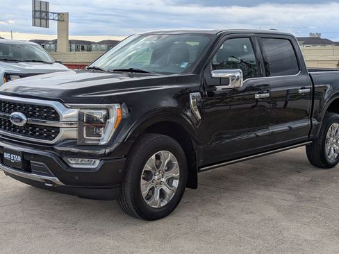 Used 2023 Ford F150 Platinum image 9