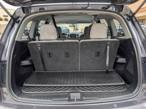 Used 2018 Honda Pilot EX image 10