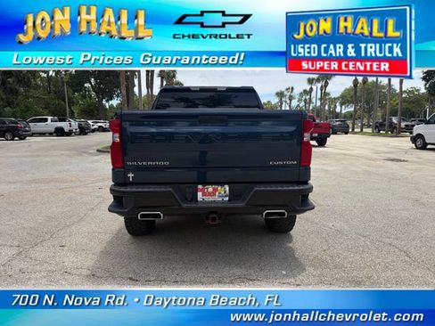 Used 2020 Chevrolet Silverado 1500 Custom Trail Boss w/ Custom Convenience Package AWD/4WD image 8
