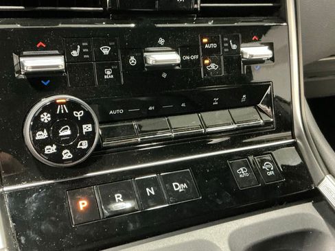 Used 2025 Nissan Armada PRO-4X image 15