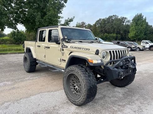 Used 2020 Jeep Gladiator Sport w/ Quick Order Package 24S AWD/4WD image 3