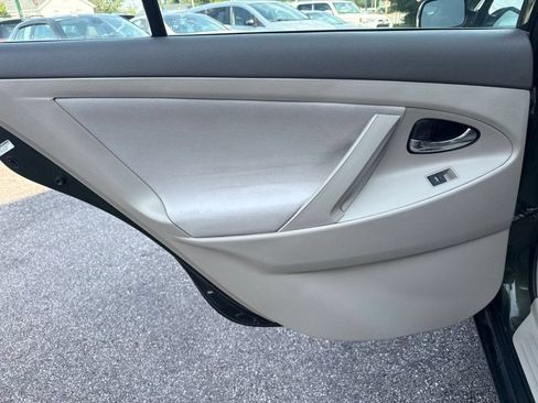 Used 2011 Toyota Camry LE w/ LE Extra-Value Pkg FWD image 13